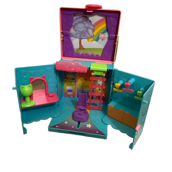 Gabbys Dollhouse Kids Dress Up Trunk Playset Blue Pink - Picture 1 of 3